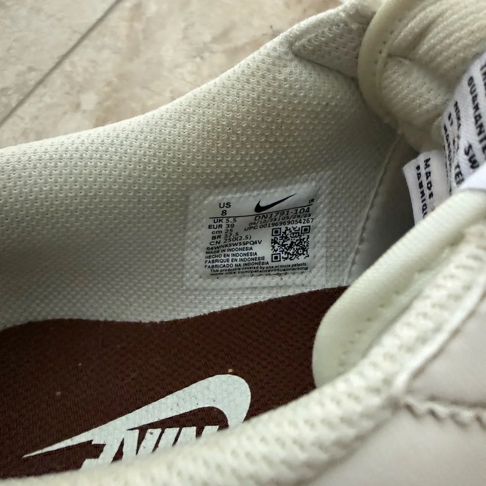 Nike Women's Cortez Leather - Picture 9 of 9